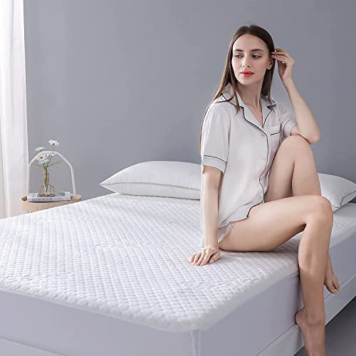 California King Size Waterproof Mattress Protector Rayon from Bamboo Fitted Mattress Pad Cover with Deep Pocket Up to 18''