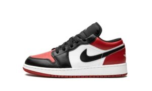 jordan youth air 1 low gs 553560 612 bred toe - size 5y