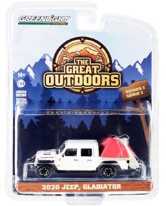 2020 gladiator rubicon pickup truck white with modern truck bed tent the great outdoors series 1 1/64 diecast model car by greenlight 38010 d