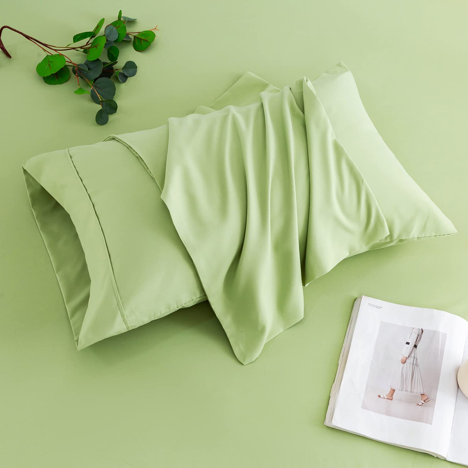 Full Size Bed Sheets Set 4 Piece - HENGWEI Extra Soft Deep Pocket Bedding Sheets & Pillowcases, Brushed Microfiber, Wrinkle Free, Fade Resistant, Breathable - Sage Green