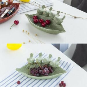 EatingBiting Outdoor Statues Ceramic Leaf-Shaped Tray Bird Feeder Fruit Plate 10.6" Home Garden Lawn Ornament Decor Jewelry Organizer Key Storage Box/Soap Dish Soap Box/Serving Bowl