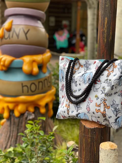 Disney Tote Winnie the Pooh Eeyore Piglet Tigger Beach Print Lightweight Bag