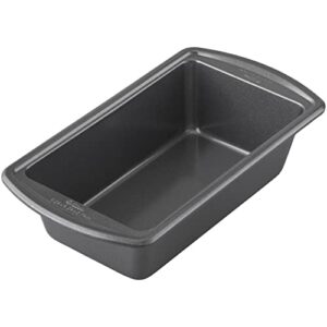 Wilton Advance Select Premium Non-Stick Loaf Pan, 9.25 x 5.25 Inches, Steel, Silver