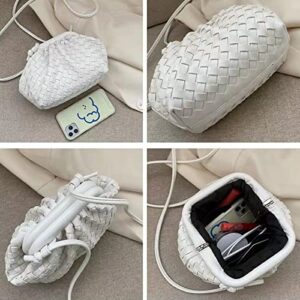 NAARIIAN Trendy Dumpling Ruched Clutch Cloud Shape Dupe Chunky Chain Shoulder Bag PU Leather Woven Handbag(White S)