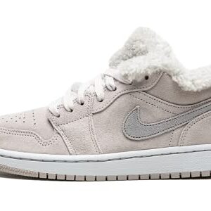 Jordan Womens WMNS Air Jordan 1 Low SE DO0750 002 Sherpa Fleece - Size 7W