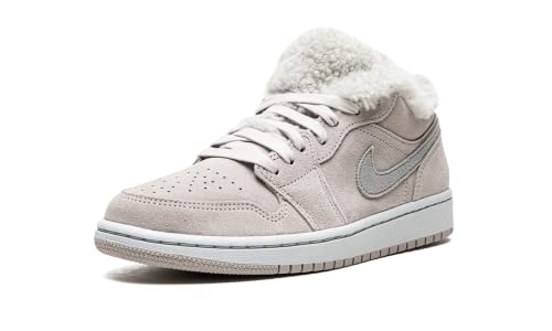 Jordan Womens WMNS Air Jordan 1 Low SE DO0750 002 Sherpa Fleece - Size 7W