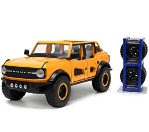 jada toys just trucks 1:24 2021 ford bronco die-cast car orange with tire rack, toys for kids and adults