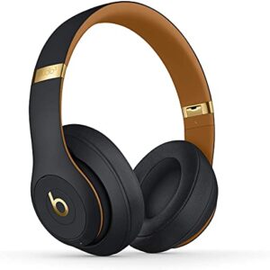Beats Studio3 Wireless Over-Ear Headphones The Skyline Collection - Midnight Black (Renewed Premium)