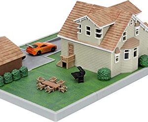 Jada Toys Fast & Furious Nano Hollywood Rides Dom Toretto's House Display Diorama with Two 1.65" Die-cast Cars, Toys for Kids and Adults (33668)