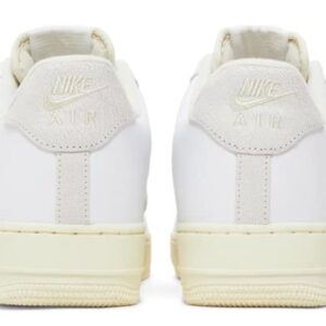 Nike Men's Air Force 1 '07 LX Basketball Shoes, White/Pale Vanilla-coconut M, 10