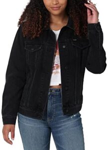 wrangler women's relaxed fit memory maker jean jacket, carbon, medium