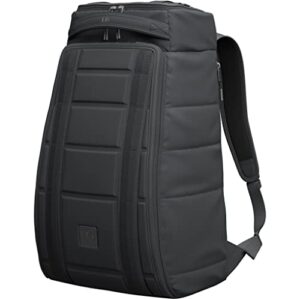 db journey the hugger backpack | gneiss | 25l | solid structure, fully opening main compartment, hook-up system