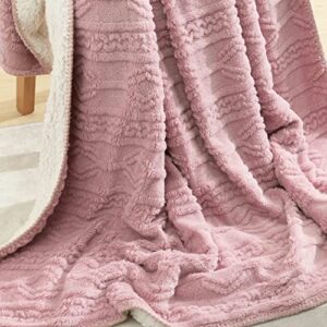 SofyCotty Sherpa Throw Blanket Soft Warm Cozy Plush Throws Blankets for Couch Sofa, Flannel Fleece Throws Geometric Knitted Pattern Blankets for Bed Living Room(50x60 inches,Pink)