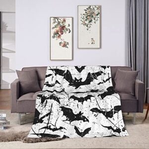 Halloween Bat Throw Blanket Super Soft Warm Bed Blankets for Couch Bedroom Sofa Office Car, All Season Cozy Flannel Plush Blanket for Girls Boys Adults, 50"X40"
