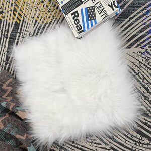 WLLHYF 10 Inches Mini Square Faux Fur Rug， Small Fluffy Area Rug Cushion for Living Room Sofa Bedroom Floor Soft Square Chair Cover Seat Pad Nail Mat for Photographing Background of Jewelry