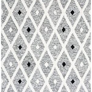 Safavieh Casablanca Collection Area Rug - 8' x 10', Black & Ivory, Handmade Bohemian Rustic Trellis Wool, 0.5-inch Thick Ideal for High Traffic Areas in Living Room, Bedroom (CSB980Z)