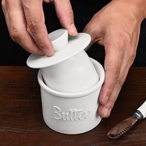 Butter Crock, French Butter Keeper with Water Line for Counter, The Original Porcelain Butter Dish with Knife. Gift for Thanksgiving, Christmas and Mother’s Day,JSHKY. (Color: White)