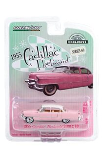 greenlight 1:64 1955 fleetwood series 60 - pink with white roof (hobby exclusive) 30396 [shipping from canada]
