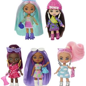 Barbie Five Barbie Dolls, Barbie Extra Mini Minis Bundle, Small Dolls with Colorful Fashions and Accessories