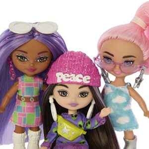 Barbie Five Barbie Dolls, Barbie Extra Mini Minis Bundle, Small Dolls with Colorful Fashions and Accessories