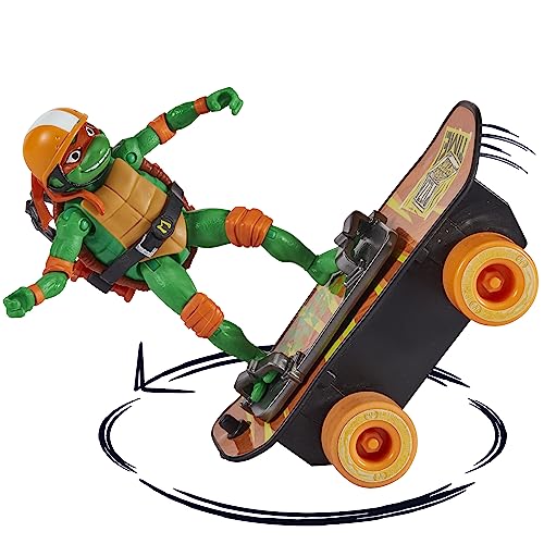 Teenage Mutant Ninja Turtles: Mutant Mayhem Michelangelo on a Skateboard with Accessories by Playmates Toys - Amazon Exclusive