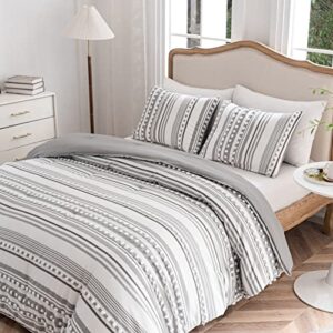 SLEEPBELLA Boho California King Comforter Set, Grey and White Tufted Ball Pom Striped Design, Extra Fluffy Bed Comforter 3pcs （1 Comforter with 2 Pillowcases）