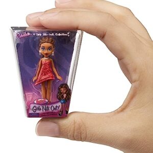 MGA's Miniverse Mini Bratz Series 2 Collectible Figures, 2 Mini Bratz in Each Pack, Blind Packaging Doubles as Display, Y2K Nostalgia, Collectors Ages 6 7 8 9 10+