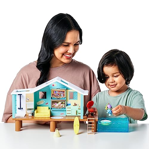 BLUEY Beach Cabin Playset, with Exclusive Figure with Goggles. Includes 10 Play Pieces and Sticker Sheet