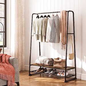 YATINEY Clothes Rack, Garment Rack for Hanging Clothes, Industrial Clothing Rack with 2 Shelves, 6 S Hooks, Metal Frame, for Bedrooms, Entrances, Rustic Brown and Black GR45BR