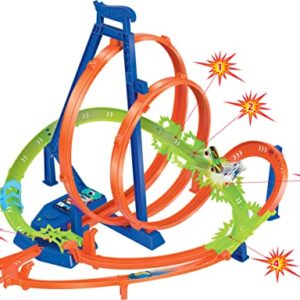 Hot Wheels Track Set, Epic Crash Dash with 5 Crash Zones, Motorized Booster and 1 Hot Wheels 1:64 Scale Toy Car, Easy Storage