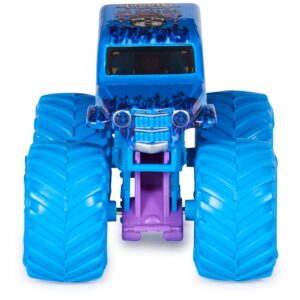 Monster Jam 2022 Spin Master 1:64 Diecast Truck with Bonus Accessory: Hyper Fueled Son-uva Digger