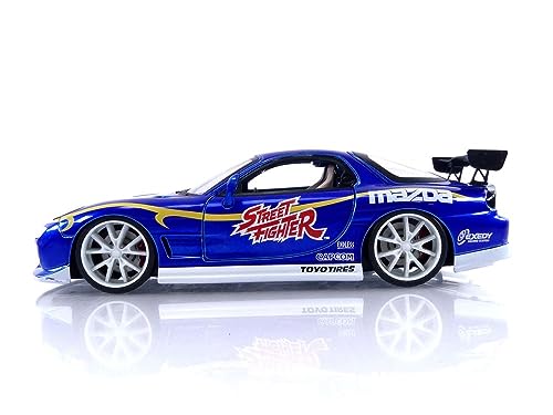 Street Fighter 1:24 1993 Mazda RX-7 Die-Cast Car & 2.75" Chun-Li Figure, Toys for Kids and Adults