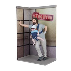 mcfarlane toys - wb 100: alan garner (the hangover) movie maniacs 6in posed figure