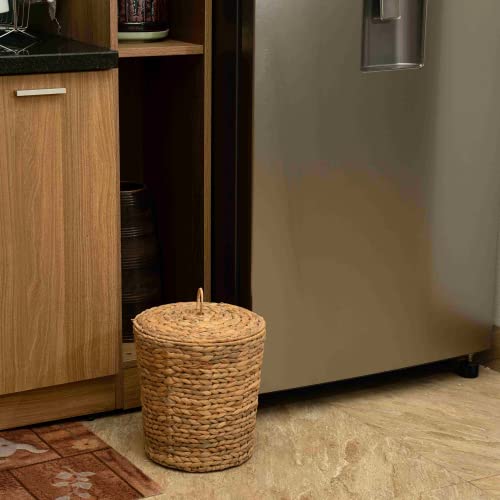 KOLWOVEN Wicker Trash Can with Lid in Bedroom, Bathroom - 3 Gallon Small Trash Can in Office - Boho Woven Wicker Waste Basket - Office Garbage Cans for Under Desk with Plastic Insert