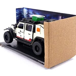 Jurassic World Dominion 1:32 Jeep Gladiator Die-Cast Car, Toys for Kids and Adults