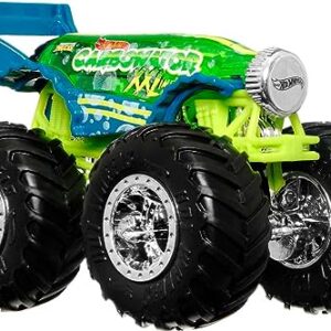 Hot Wheels Monster Trucks, 1:64 Scale Monster Trucks Toy Trucks, Set of 4, Giant Wheels, Favorite Characters and Cool Designs