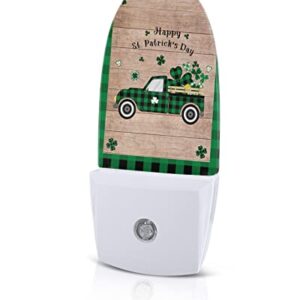 St. Patrick's Day Night Light, LED Plug in Night Light, Black and Green Checkered Board Truck Lucky Clover on Wood Night Lights with Dusk to Dawn Sensor Kids/Adults Nightlight for Bedroom Bathroom