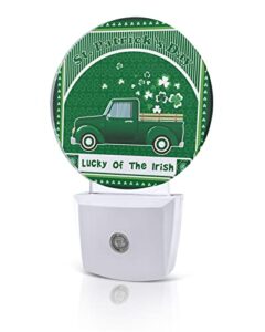 vintage truck st. patrick's day night lights plug into wall, green lucky irish auto round led lights with dusk to dawn sensor for bedroom, bathroom, hallway, kitchen, kids, home decor