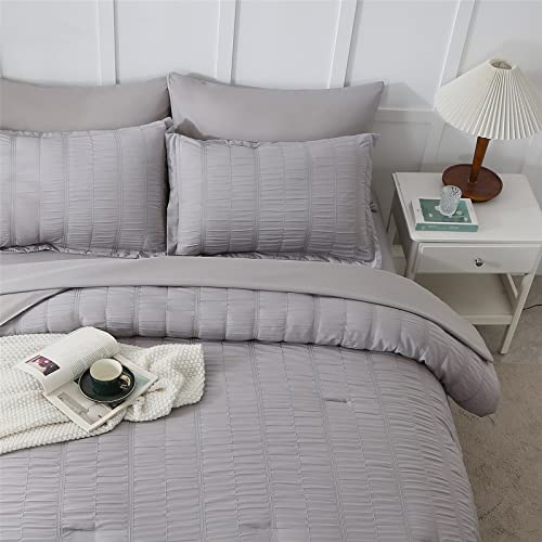 KAKIJUMN Grey Comforter Set King Size, 7 Piece Bed in a Bag Seersucker Comforter and Sheet Set, All Season Soft Microfiber Complete Bedding Set(Grey,King)