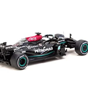 AMG F1 W12 E Performance #44 Lewis Hamilton Winner Formula One F1 British GP (2021) with Number Board Global64 Series 1/64 Diecast Model Car by Tarmac Works T64G-F037-LH1