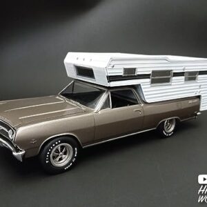 AMT 1965 Chevy El Camino w/Camper 1:25 Scale Model Kit