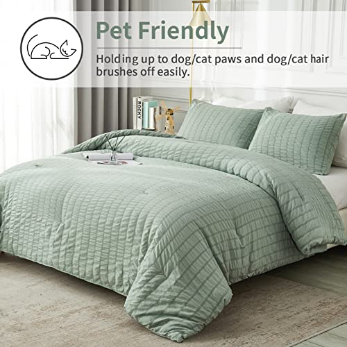 AveLom Sage Green Seersucker California King Comforter Set (104x96 inches), 3 Pieces-100% Soft Washed Microfiber Lightweight Comforter with 2 Pillowcases, All Season Down Alternative Bedding Set