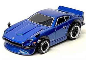 1972 datsun 240z blue metallic 1/64 diecast model car by muscle machines 15568bl