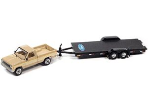 1983 ranger xls pickup truck light desert tan and white with open flatbed trailer limited edition to 7264 pieces worldwide tow & go series 1/64 diecast model car by johnny lightning jlbt017-jlsp316a