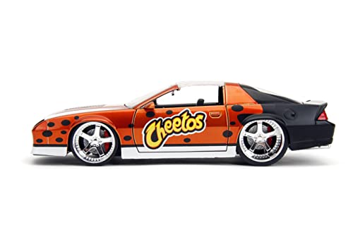 Jada Toys Cheetos 1:24 1985 Chevy Camaro Z28 Die-Cast Car & 2.75" Chester Cheetah Figure, Orange