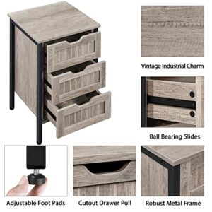 Yaheetech Wood Nightstand, Bedside Table with 3 Drawers, Metal Frame Bedside Cupboard Cabinet Unit Chest of Drawer with Storage Compartments for Bedroom, Gray