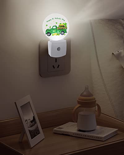 Night Light Plug into Wall, LED Nightlights St.Patrick's Day Shamrocks Truck Green Linen Small Nightlight Auto Dusk-to-Dawn Sensor Lamp LED Night Lights for Kid's Bedroom, Bathroom