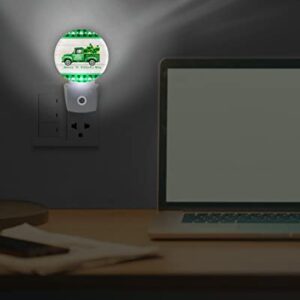 Night Light Plug into Wall, LED Nightlights St. Patrick's Day Green Truck Lucky Shamrocks Wood Grain Small Nightlight Auto Dusk-to-Dawn Sensor Lamp LED Night Lights for Kid's Bedroom, Bathroom