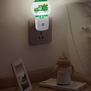 Night Light Plug into Wall, LED Nightlights St. Patrick's Day Green Truck Lucky Shamrocks Wood Grain Small Nightlight Auto Dusk-to-Dawn Sensor Lamp LED Night Lights for Kid's Bedroom, Bathroom