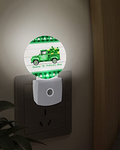 Night Light Plug into Wall, LED Nightlights St. Patrick's Day Green Truck Lucky Shamrocks Wood Grain Small Nightlight Auto Dusk-to-Dawn Sensor Lamp LED Night Lights for Kid's Bedroom, Bathroom